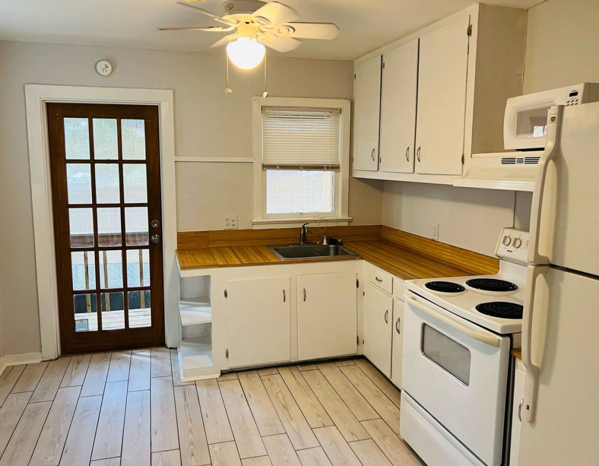 House for rent at 19 Highland St, Cocoa, FL 32922