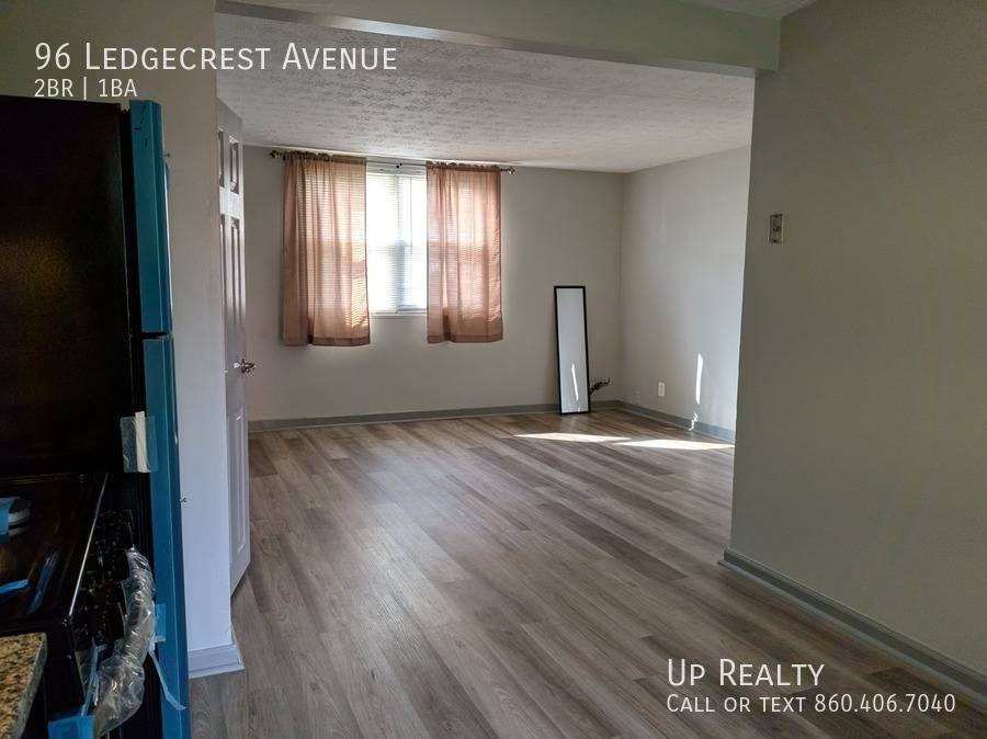 Apartment for rent at 96 Ledgecrest Ave, New Britain, CT 06051