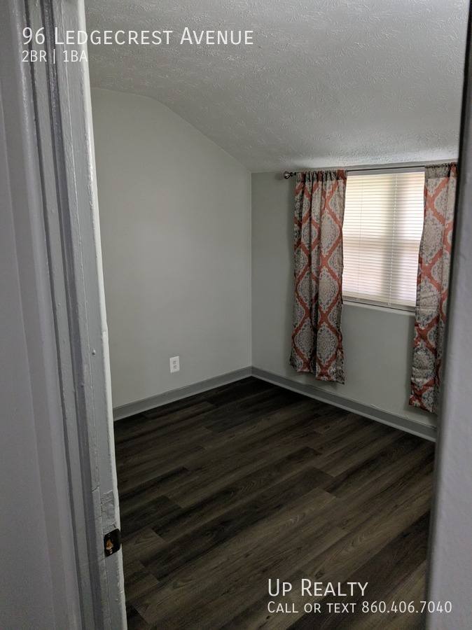 Apartment for rent at 96 Ledgecrest Ave, New Britain, CT 06051