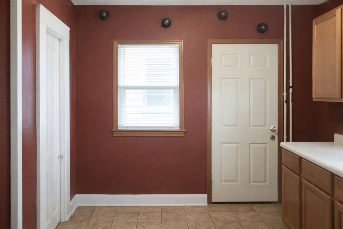 Apartment for rent at 1221-23 8th St SE, Minneapolis, MN 55414