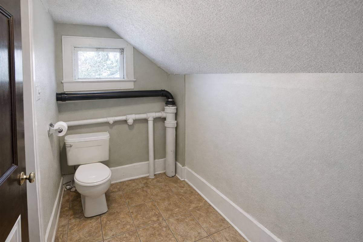 Apartment for rent at 1221-23 8th St SE, Minneapolis, MN 55414