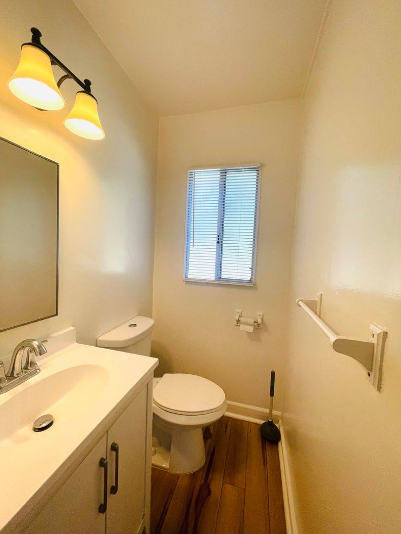 Apartment for rent at 536 & 538 Acacia Rd, Santa Paula, CA 93060