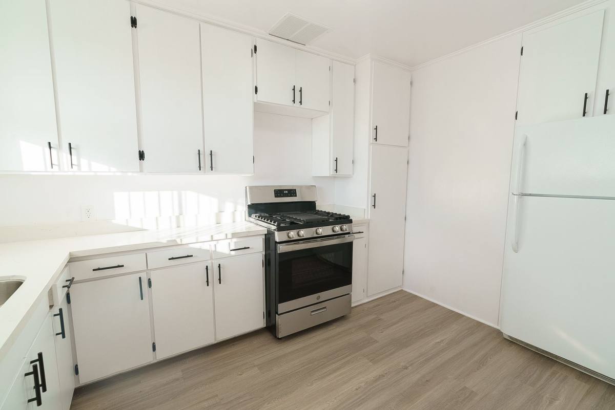 Apartment for rent at 611 Levering Ave, Los Angeles, CA 90024