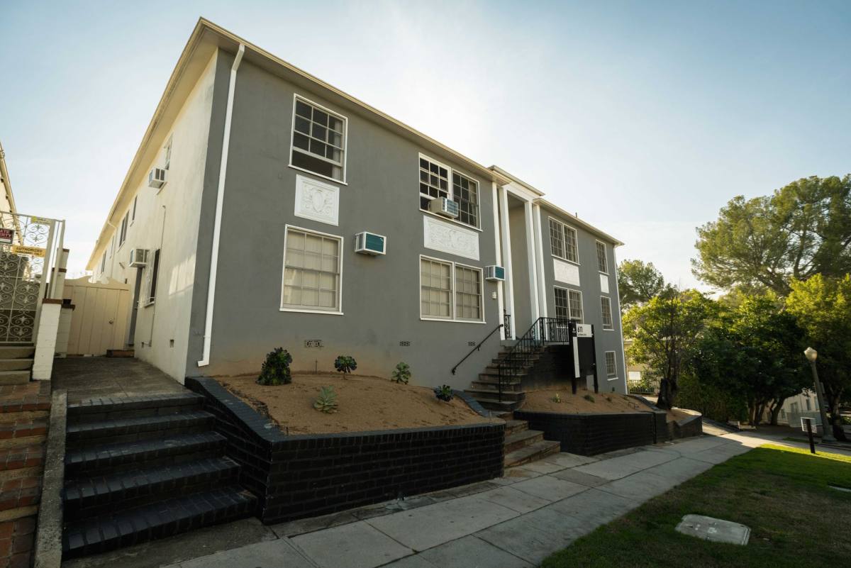 Apartment for rent at 611 Levering Ave, Los Angeles, CA 90024