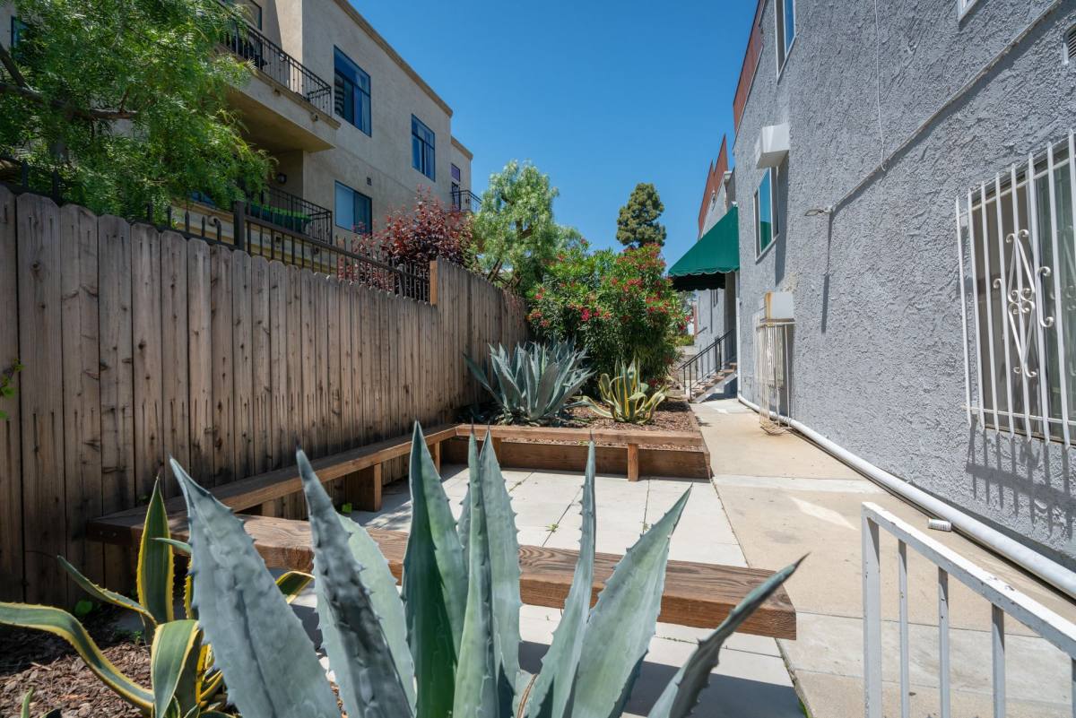 Apartment for rent at 641 Gayley Ave, Los Angeles, CA 90024