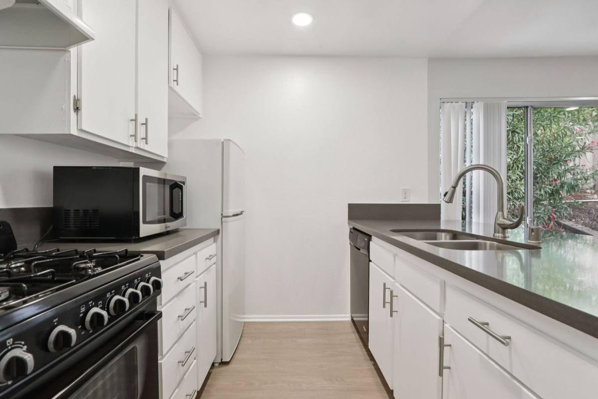 Apartment for rent at 641 Gayley Ave, Los Angeles, CA 90024