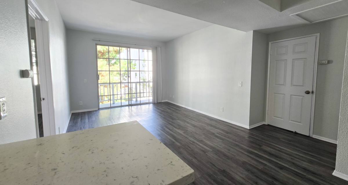 Apartment for rent at 685 Kelton Ave, Los Angeles, CA 90024