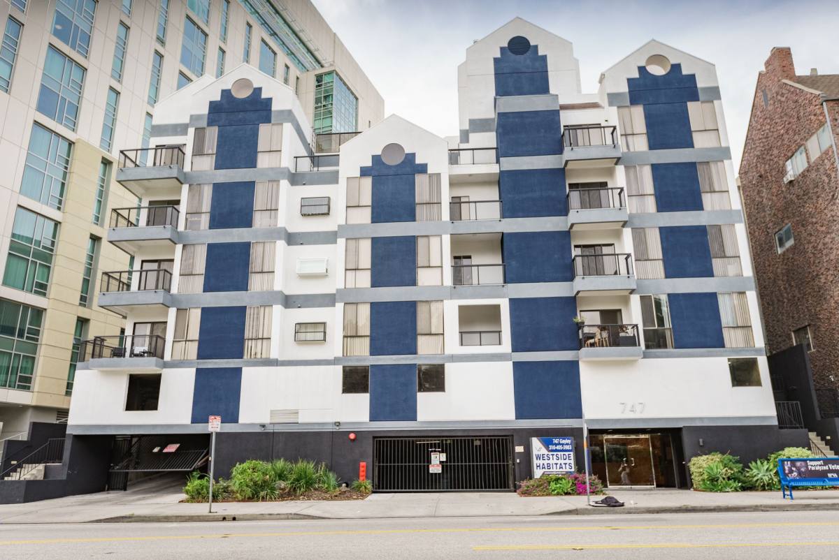 Apartment for rent at 747 Gayley Ave, Los Angeles, CA 90024