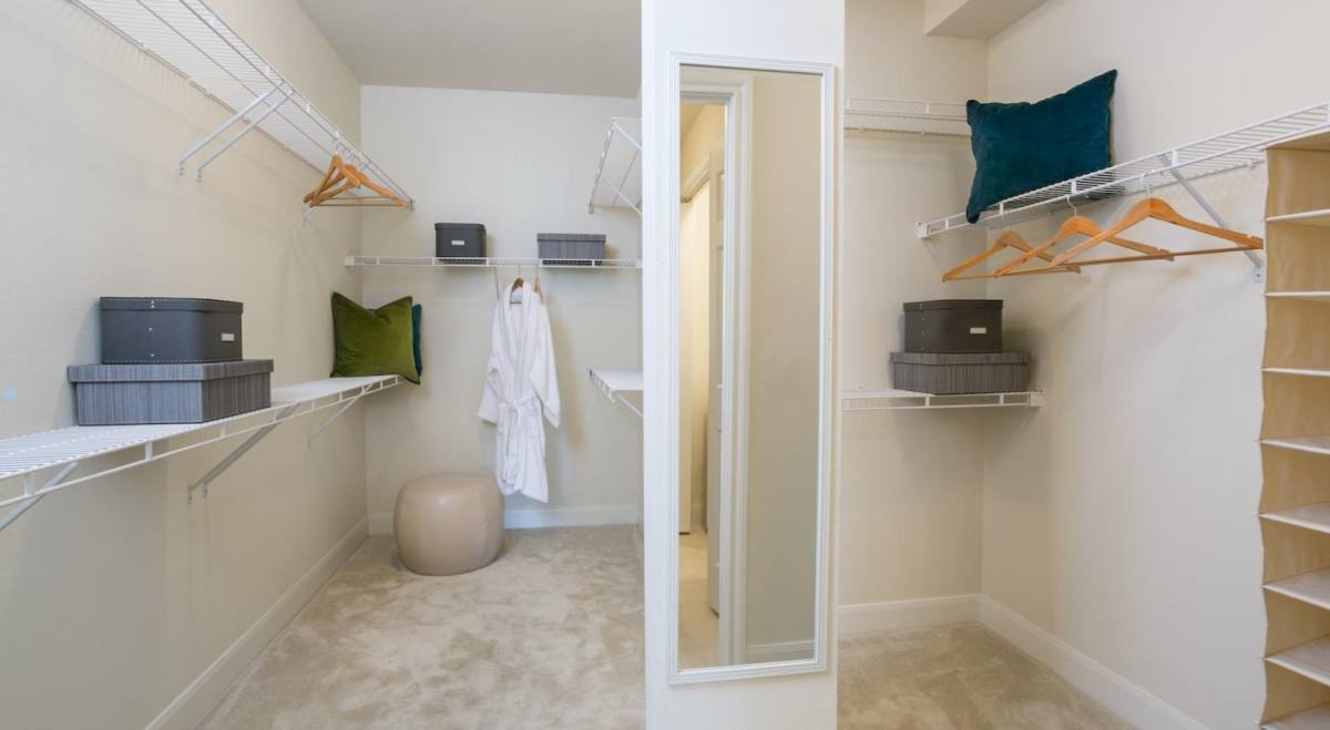 Apartment for rent at Promenade Place, 5200 S Ulster St, Englewood, CO 80111