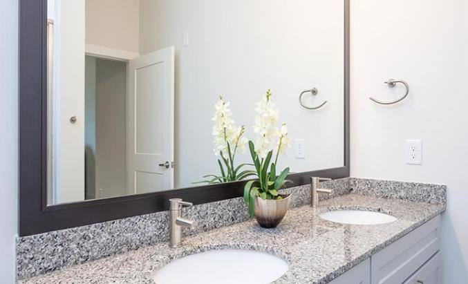 Apartment for rent at 305 Oberlin Rd, Raleigh, NC 27605