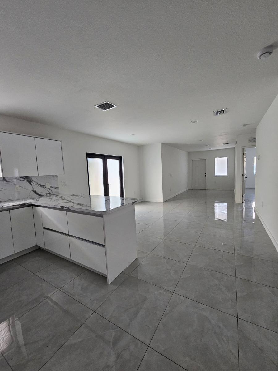 Apartment for rent at 3178 NW 59th St #3176, Miami, FL 33142