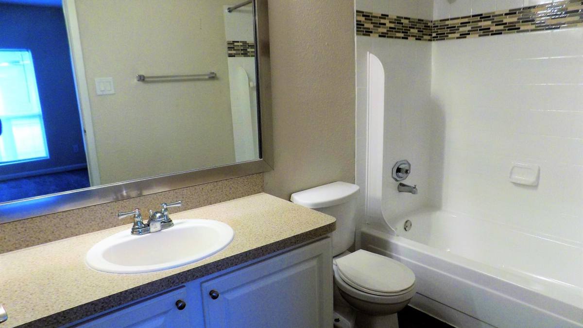 Apartment for rent at Branch Creek Apartment Homes, 2250 Marsh Lane, Carrollton, TX 75006