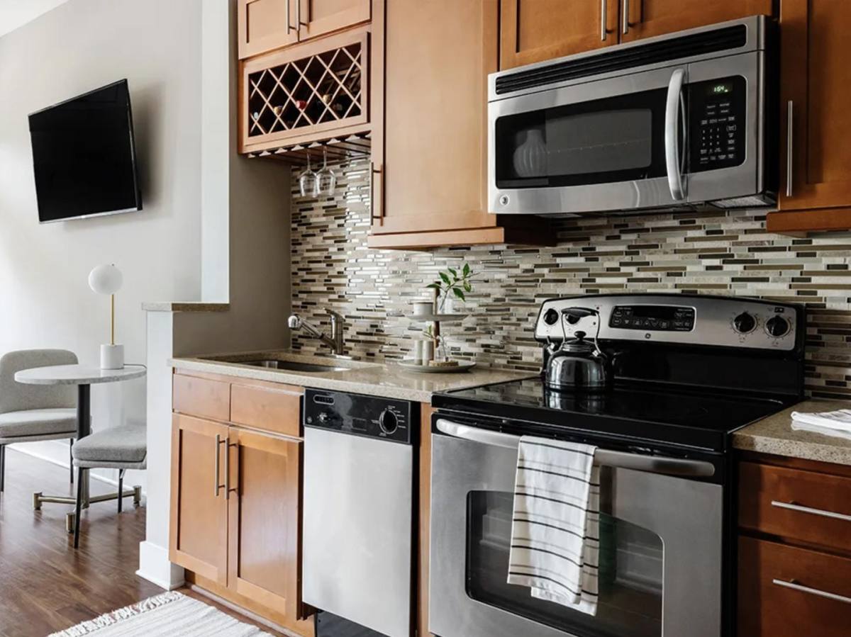 Apartment for rent at 600 St Mary's, Raleigh, NC 27605