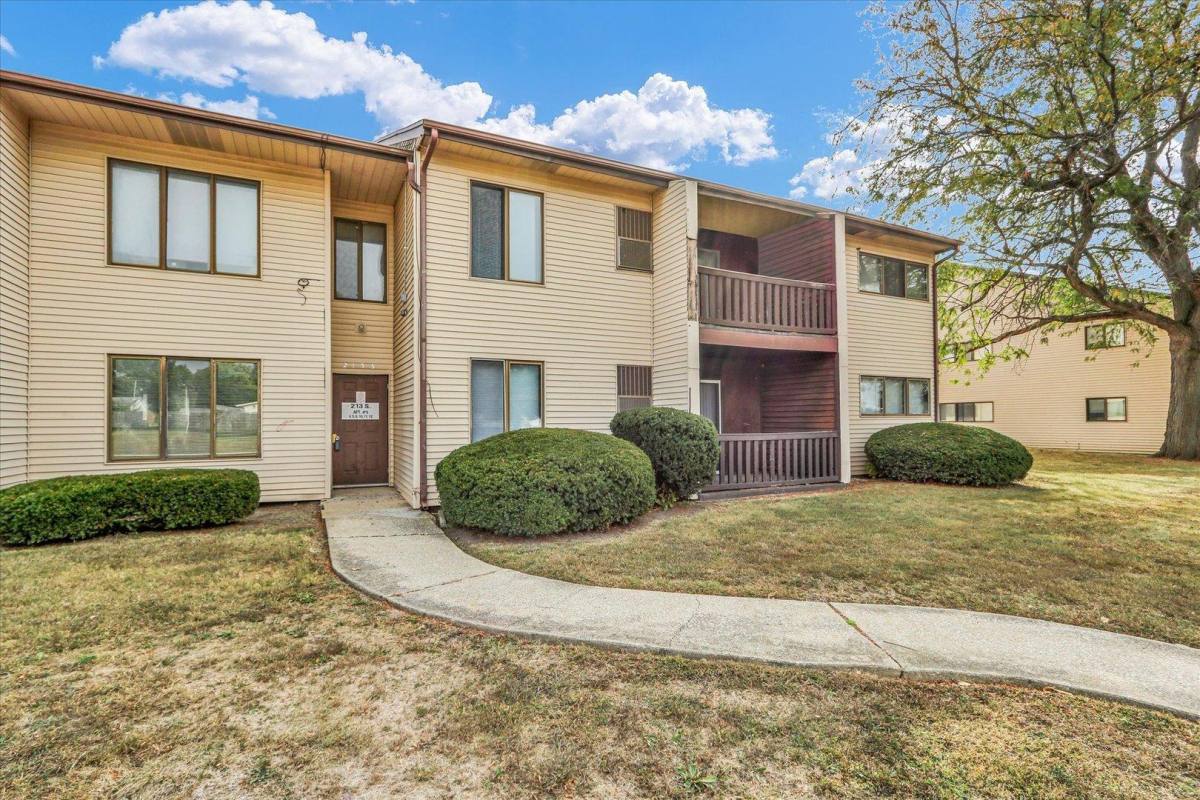 Apartment for rent at 213 Keystone Dr #11, Rantoul, IL 61866