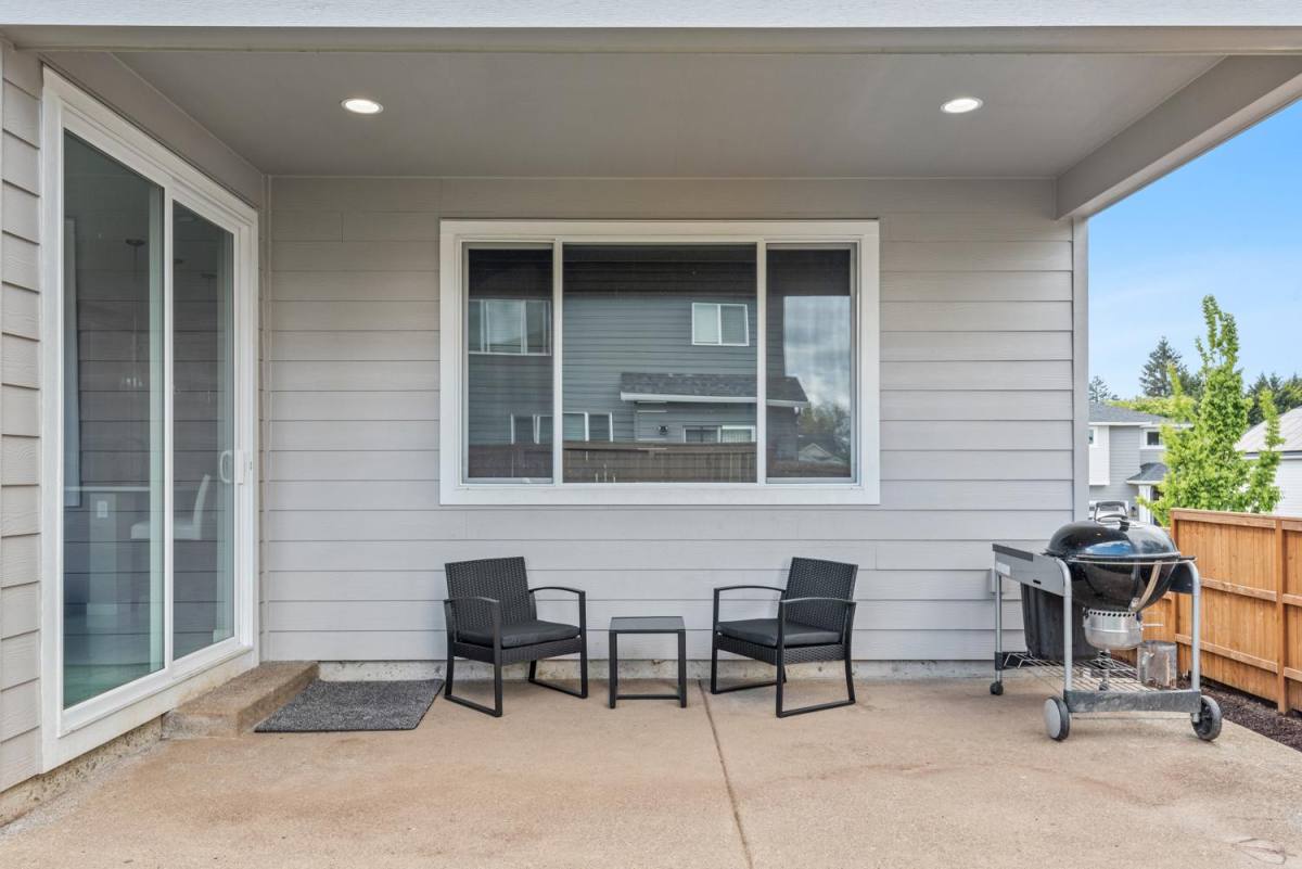 House for rent at 9704 SW 173rd Ave, Beaverton, OR 97007