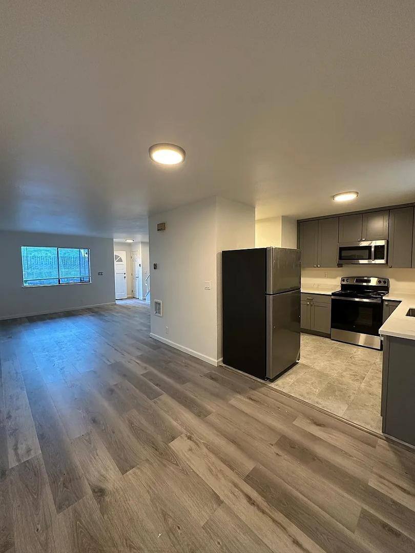 Apartment for rent at 570 Dean St, Hayward, CA 94541