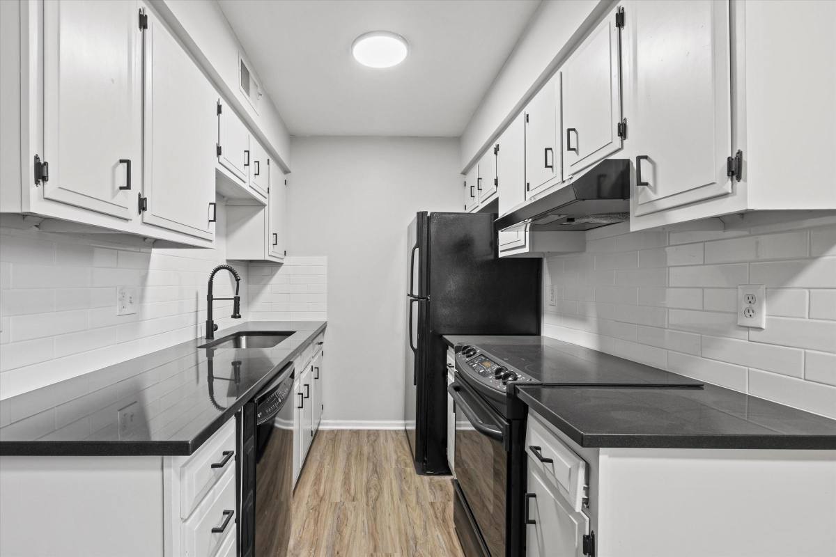 Townhouse for rent at 720 Ottawa St, Leavenworth, KS 66048