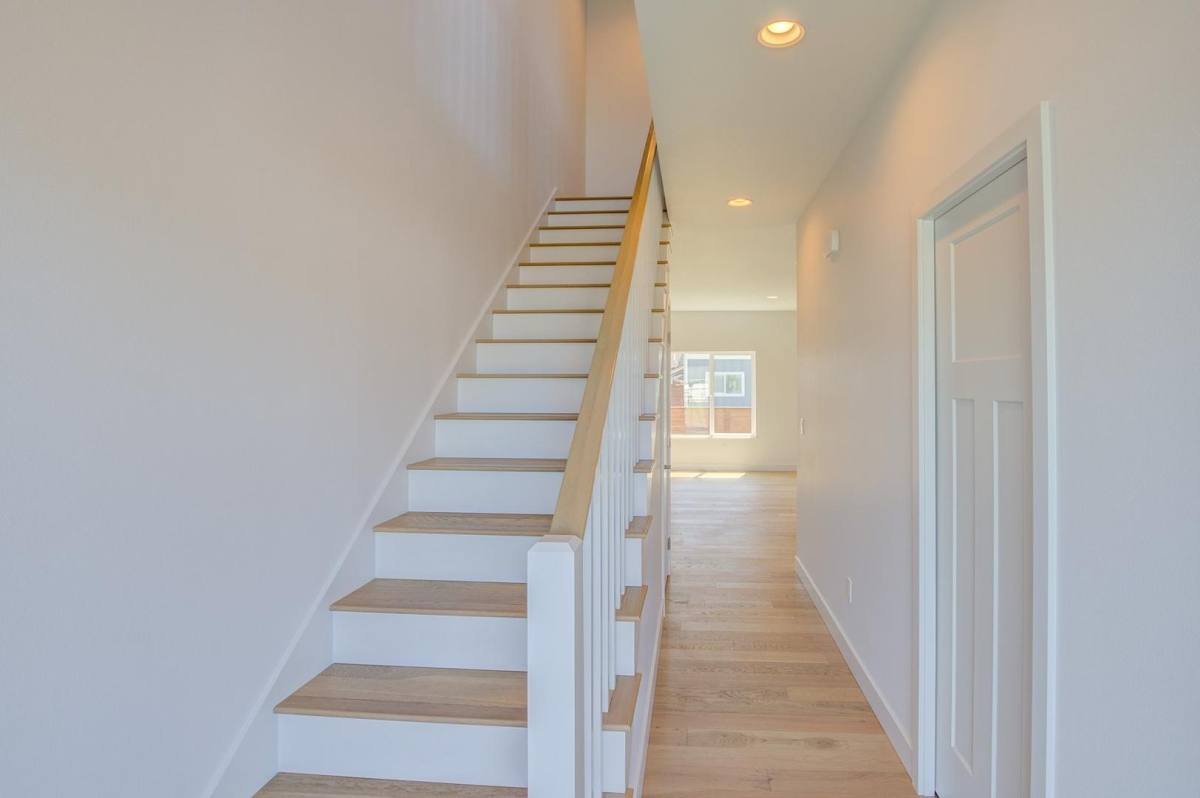 Townhouse for rent at 203 9th St SE, Long Beach, WA 98631