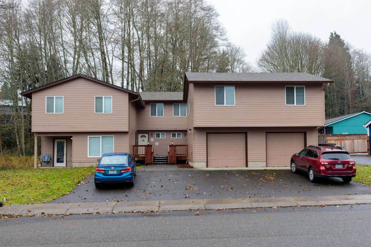 Townhouse for rent at 255 SE 3rd St #6, Clatskanie, OR 97016