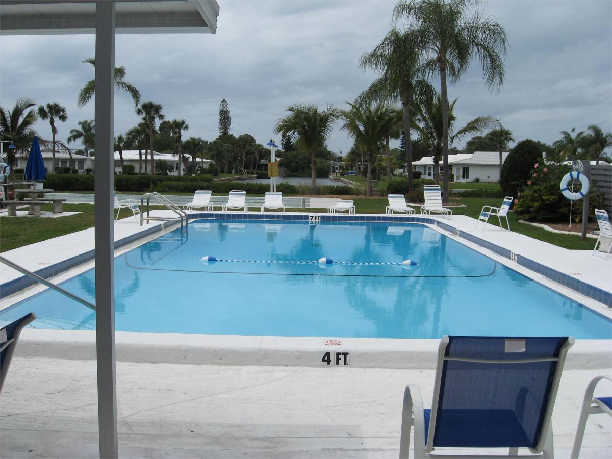 Townhouse for rent at Fair Winds Village, 607 Fairwinds Dr #FRE, Nokomis, FL 34275
