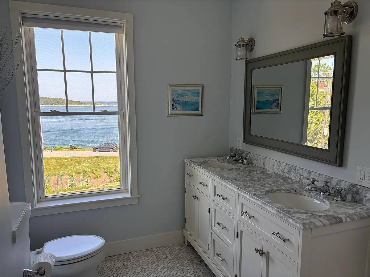 House for rent at 20 Glen Ave, Cape Elizabeth, ME 04107