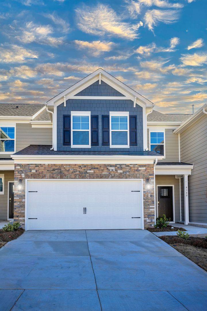 Townhouse for rent at 4160 Steel Way, Sherrills Ford, NC 28673