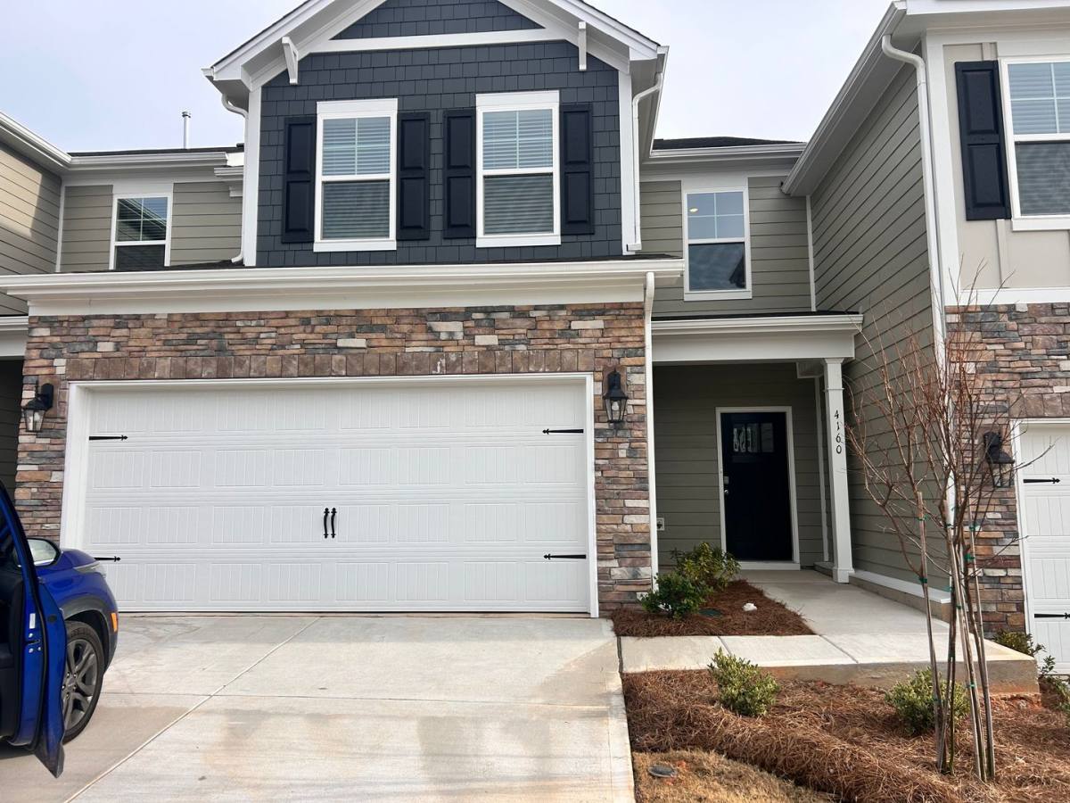 Townhouse for rent at 4160 Steel Way, Sherrills Ford, NC 28673