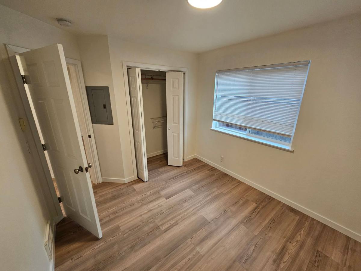 Apartment for rent at 1580, 1584, 1588 Ferry Alley, Eugene, OR 97401