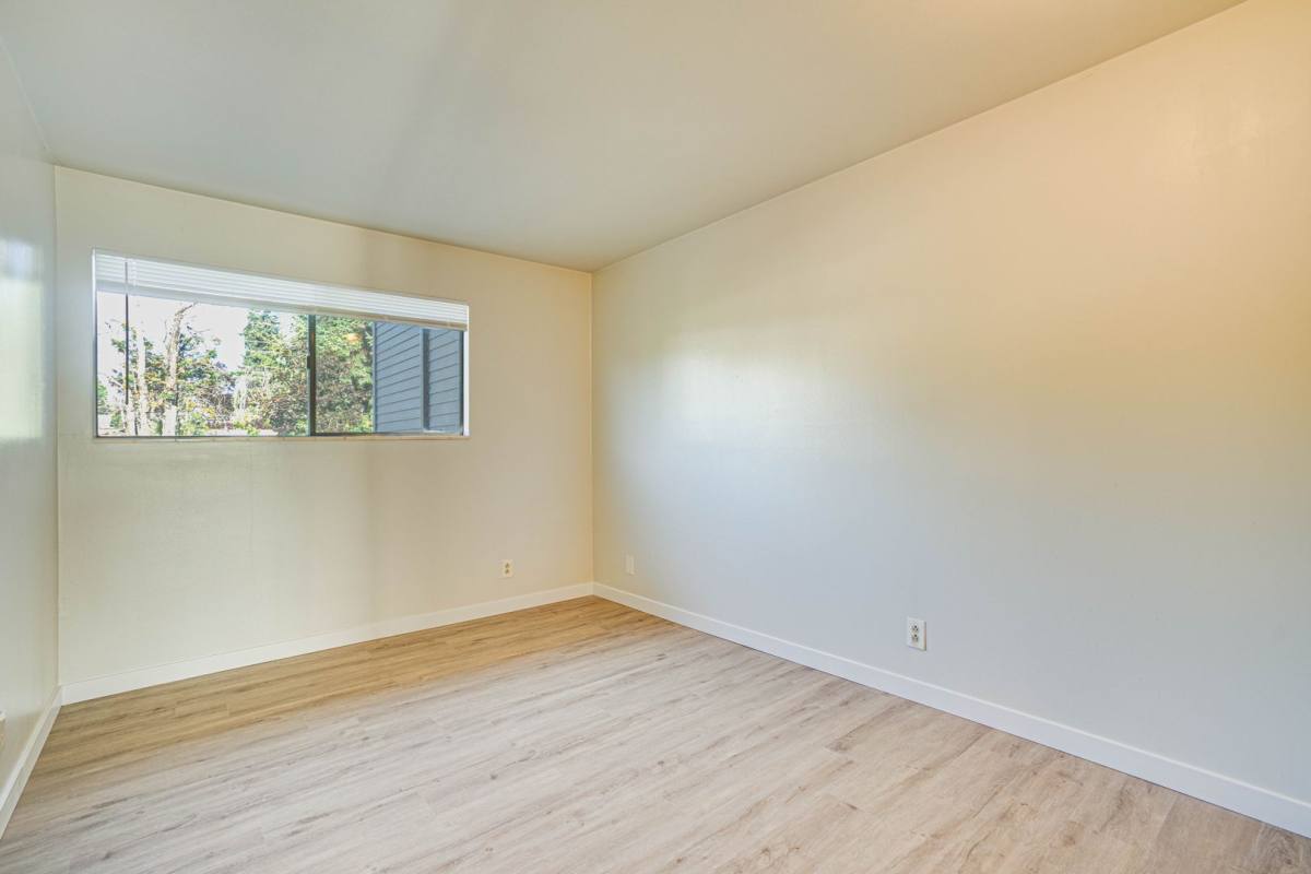 Apartment for rent at 705-717 State Ave N, Kent, WA 98031