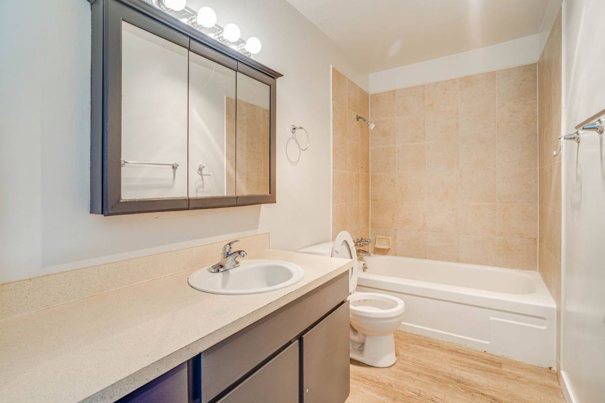 Apartment for rent at 705-717 State Ave N, Kent, WA 98031