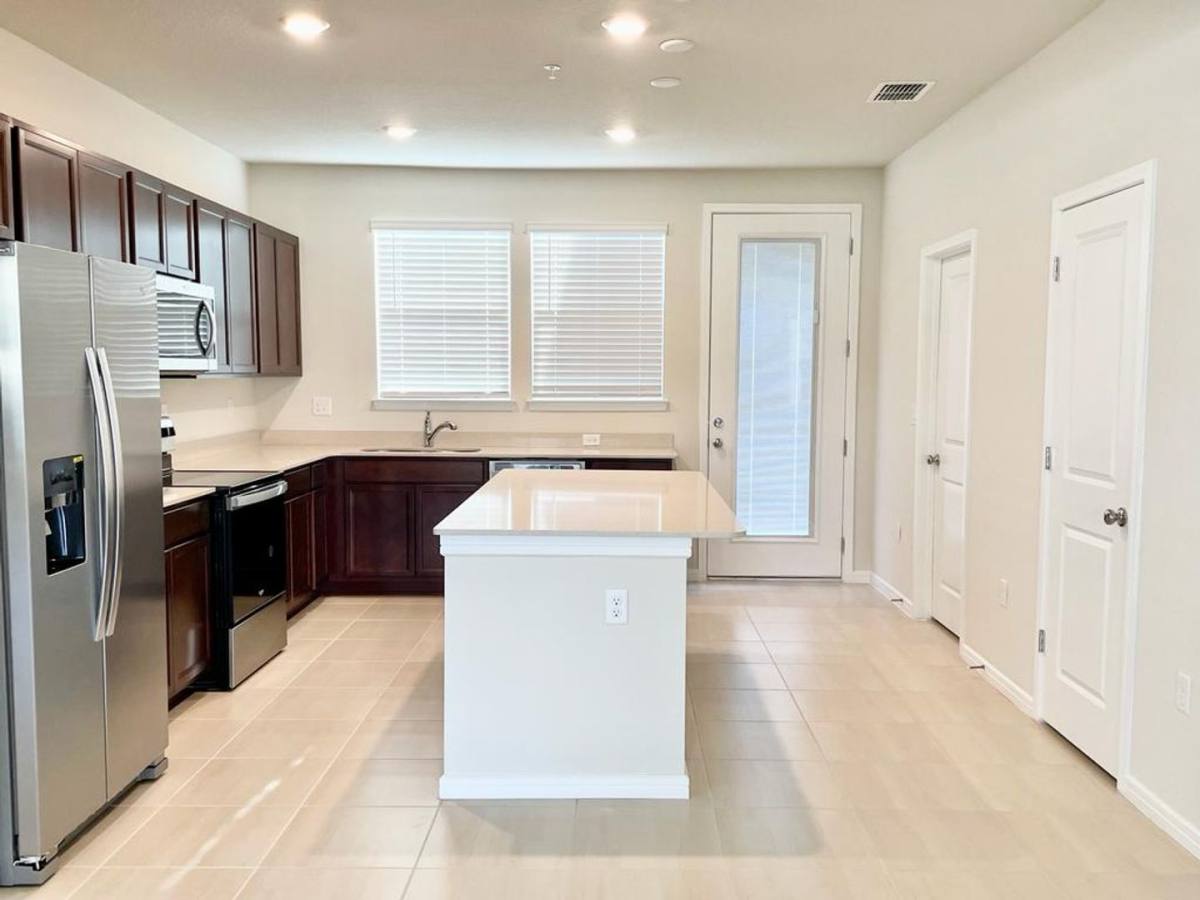 Townhouse for rent at 14378 Orchid Island Dr, Orlando, FL 32827