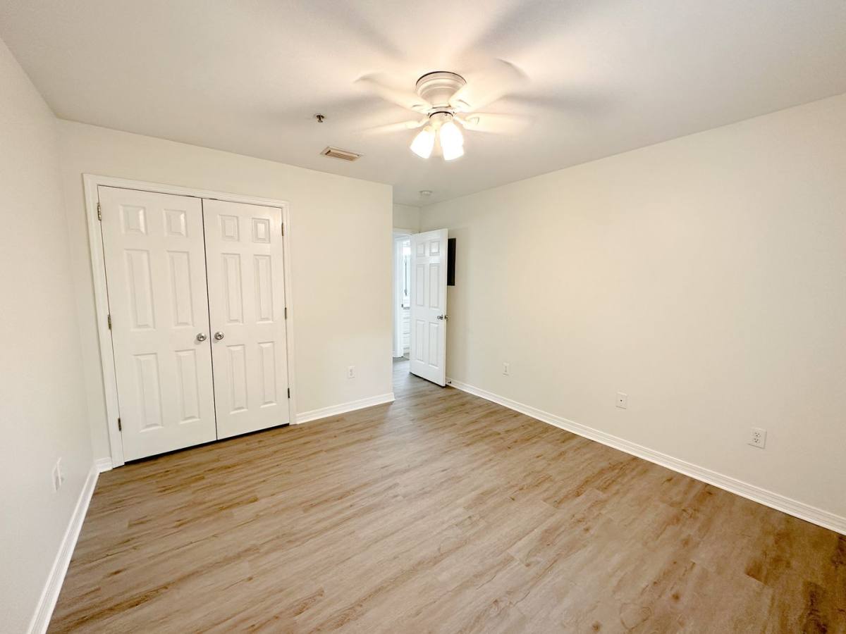 Apartment for rent at 435 E Canal Dr, Gulf Shores, AL 36542