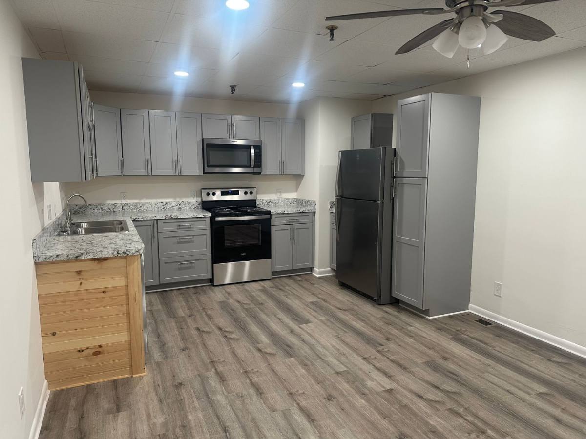 Apartment for rent at 1725 Henry Ave, Winchester, VA 22601