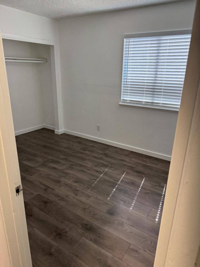 Apartment for rent at 2377 Exeter Dr, Las Vegas, NV 89156