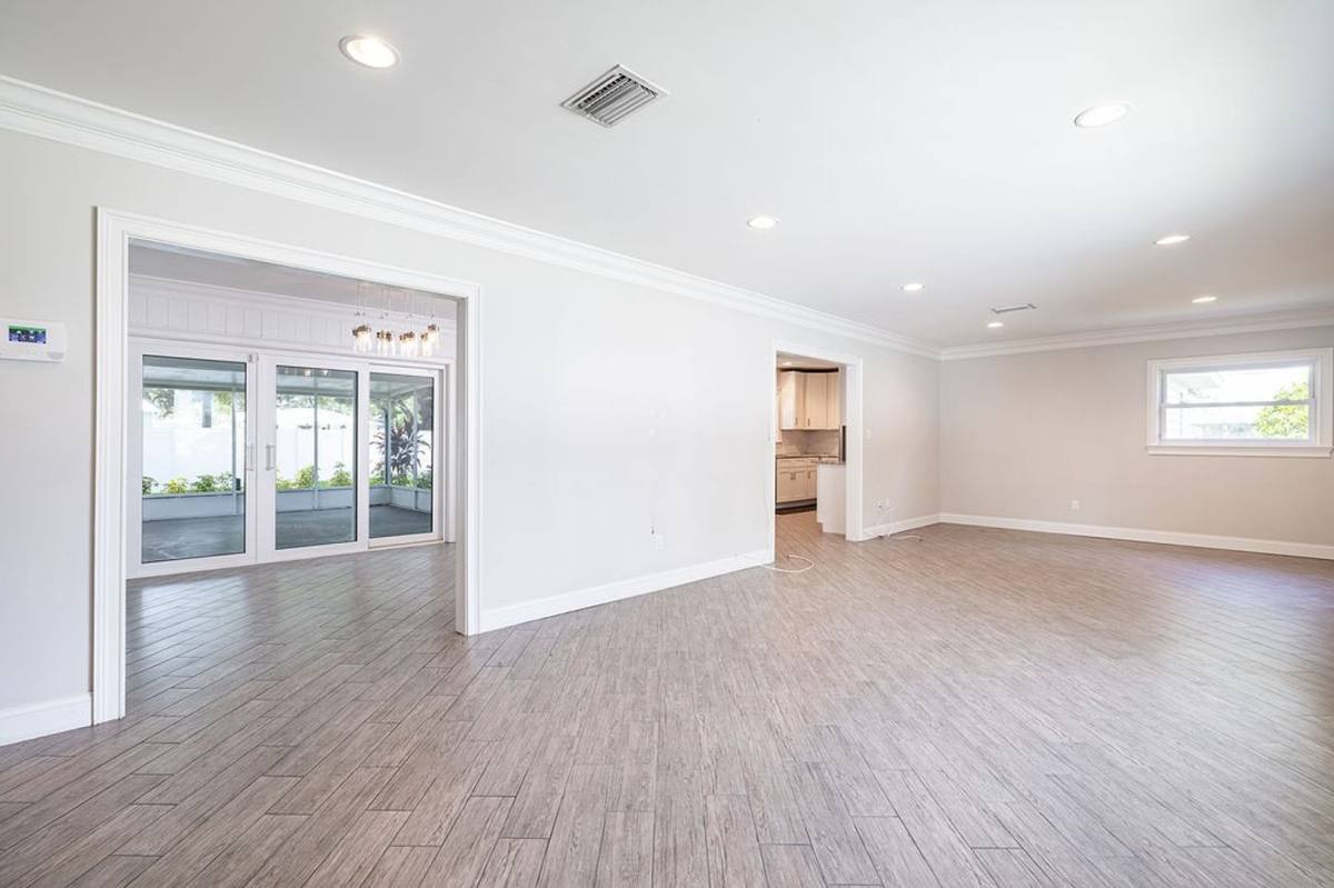 House for rent at 4200 W Beachway Dr, Tampa, FL 33609