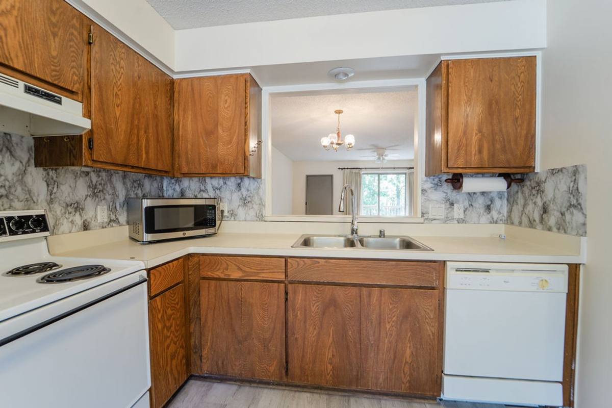 Townhouse for rent at 16 Lindsay Lane, Hot Springs Village, AR 71909