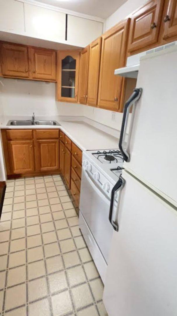 Apartment for rent at 907 S Second St, Champaign, IL 61820