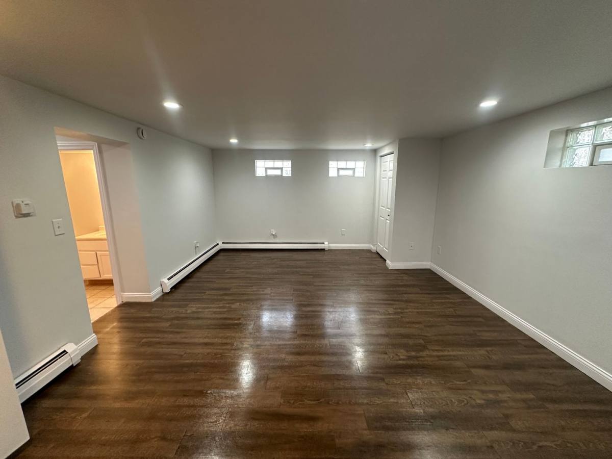 Apartment for rent at 218 N 26th St, Kalamazoo, MI 49048