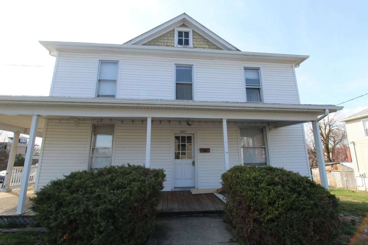 House for rent at 309 Chicago Ave, Harrisonburg, VA 22802