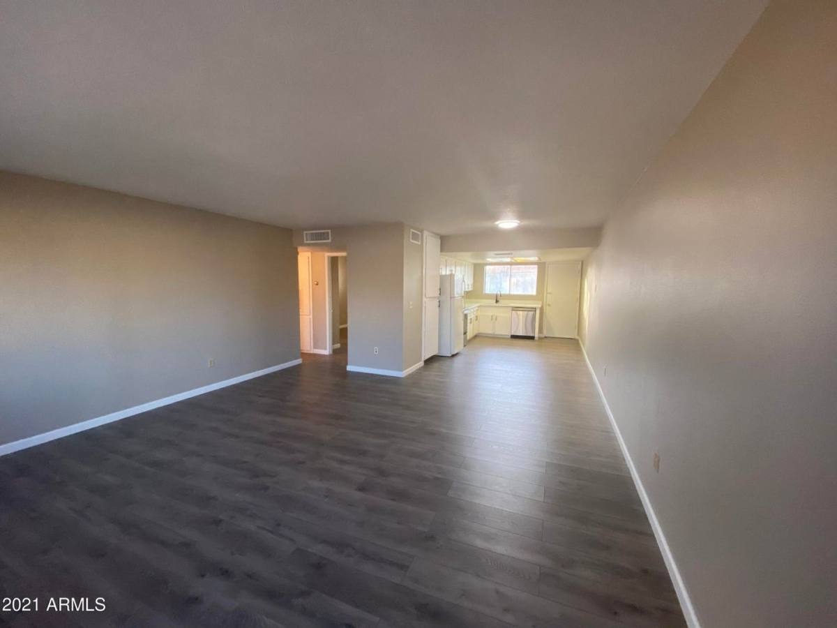 3352 W Harmont Dr, Phoenix, AZ 85051 - Apartment For Rent - Image 8