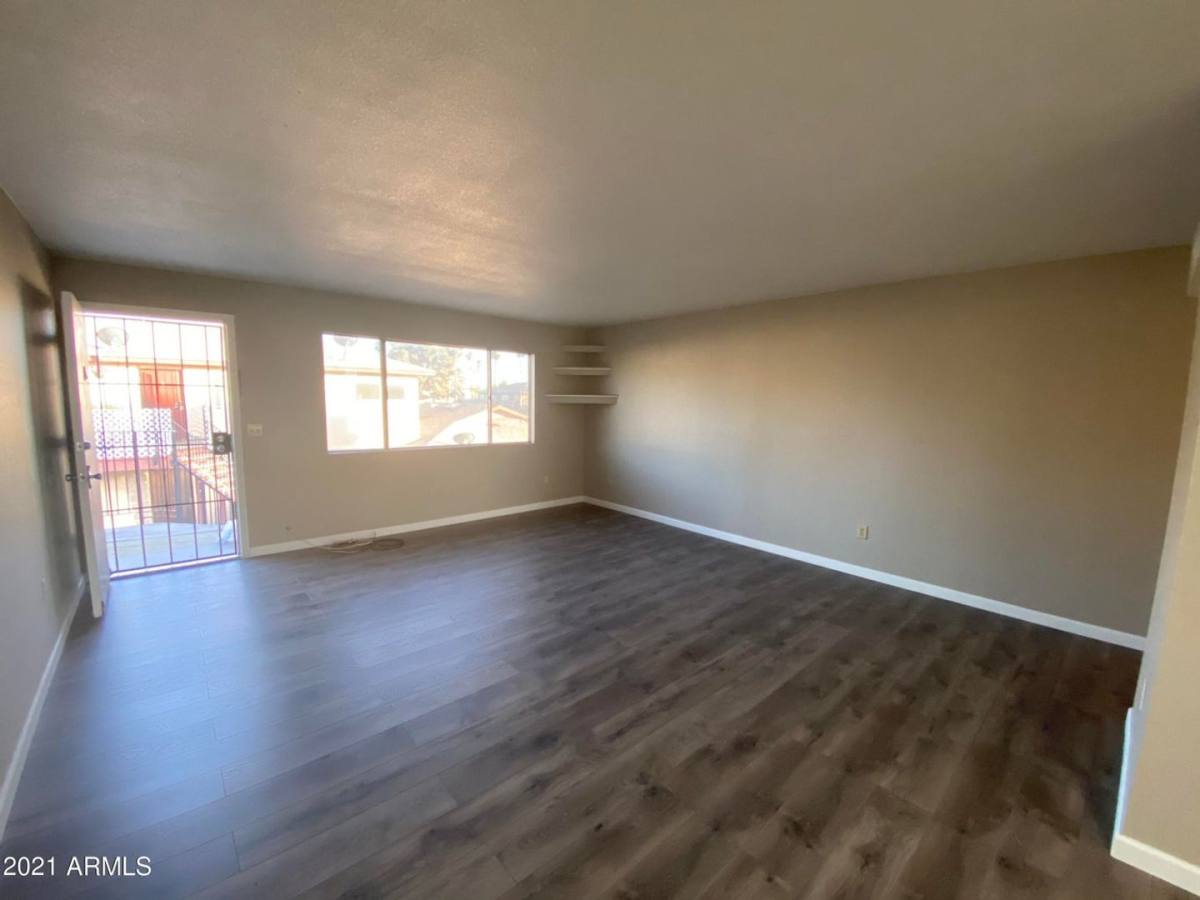 3352 W Harmont Dr, Phoenix, AZ 85051 - Apartment For Rent - Image 9