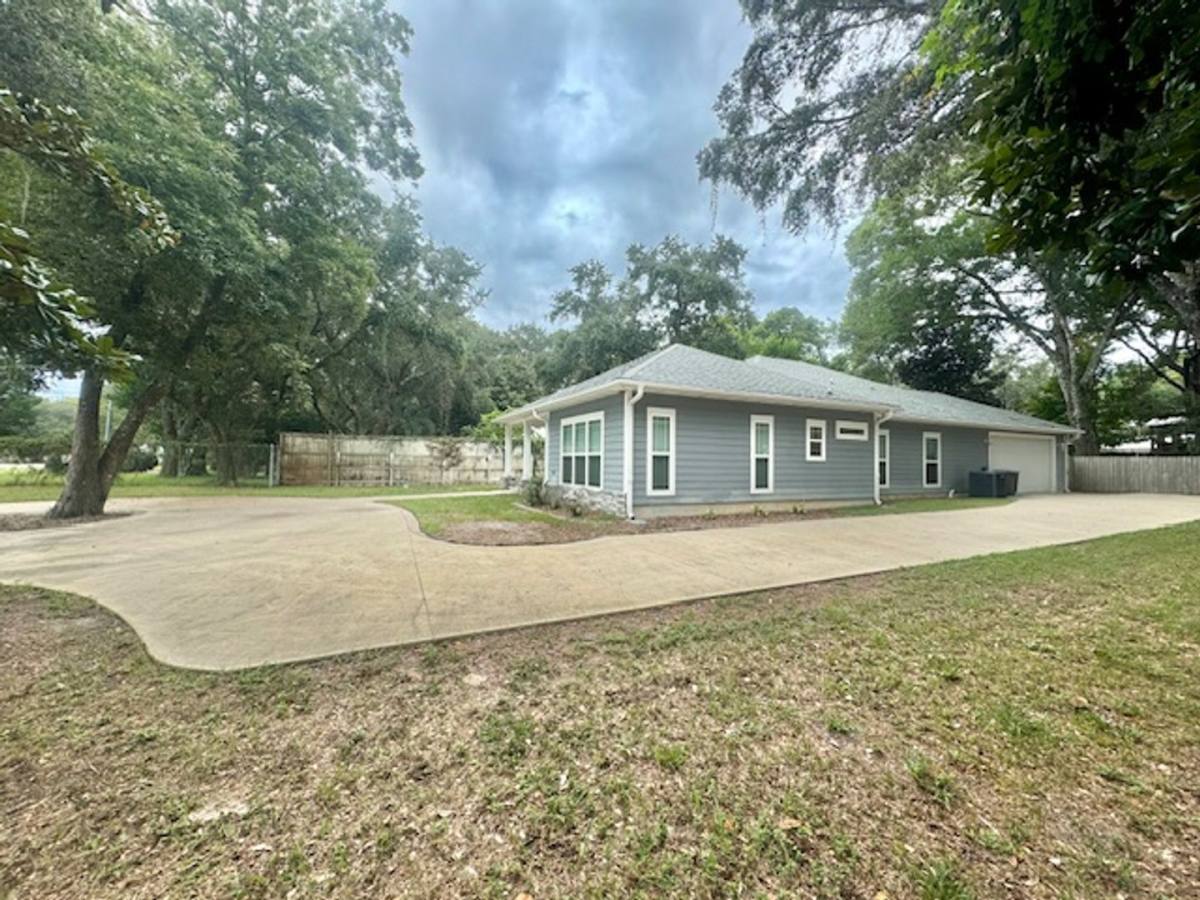 House for rent at 14278 St Highway 20, Niceville, FL 32578
