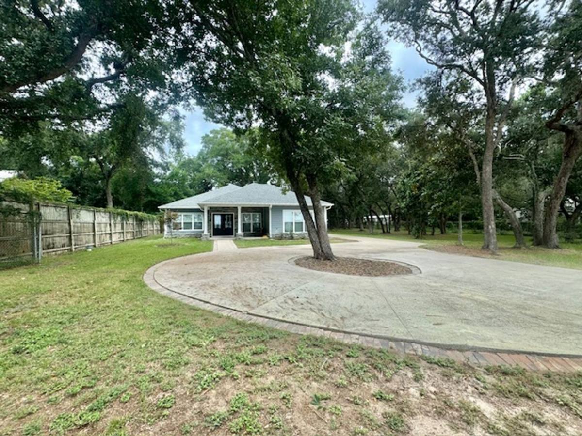 House for rent at 14278 St Highway 20, Niceville, FL 32578