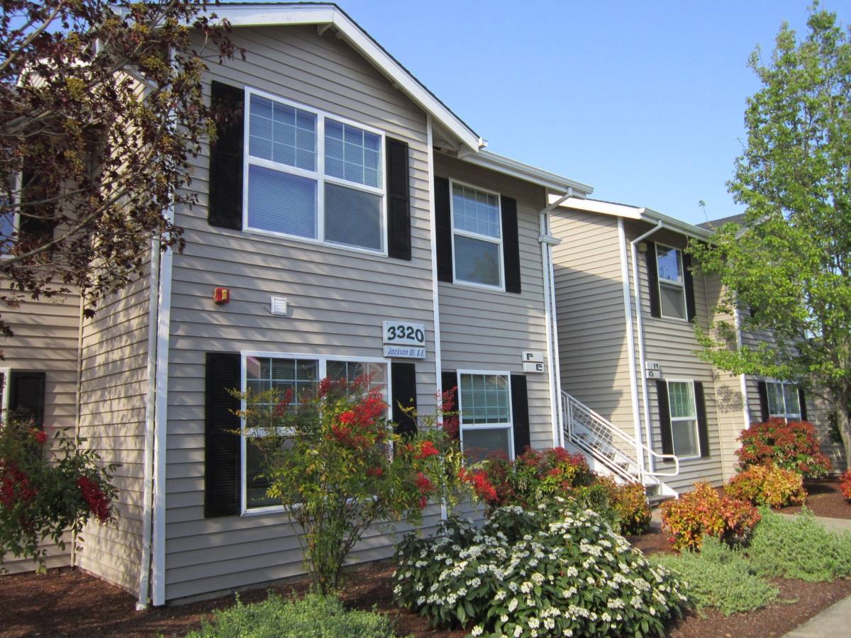 Apartment for rent at 3320 Jackson St SE, Albany, OR 97322