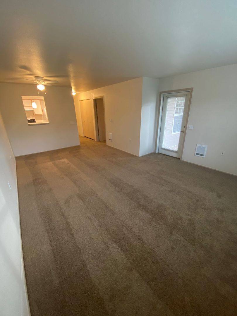 Apartment for rent at 3320 Jackson St SE, Albany, OR 97322