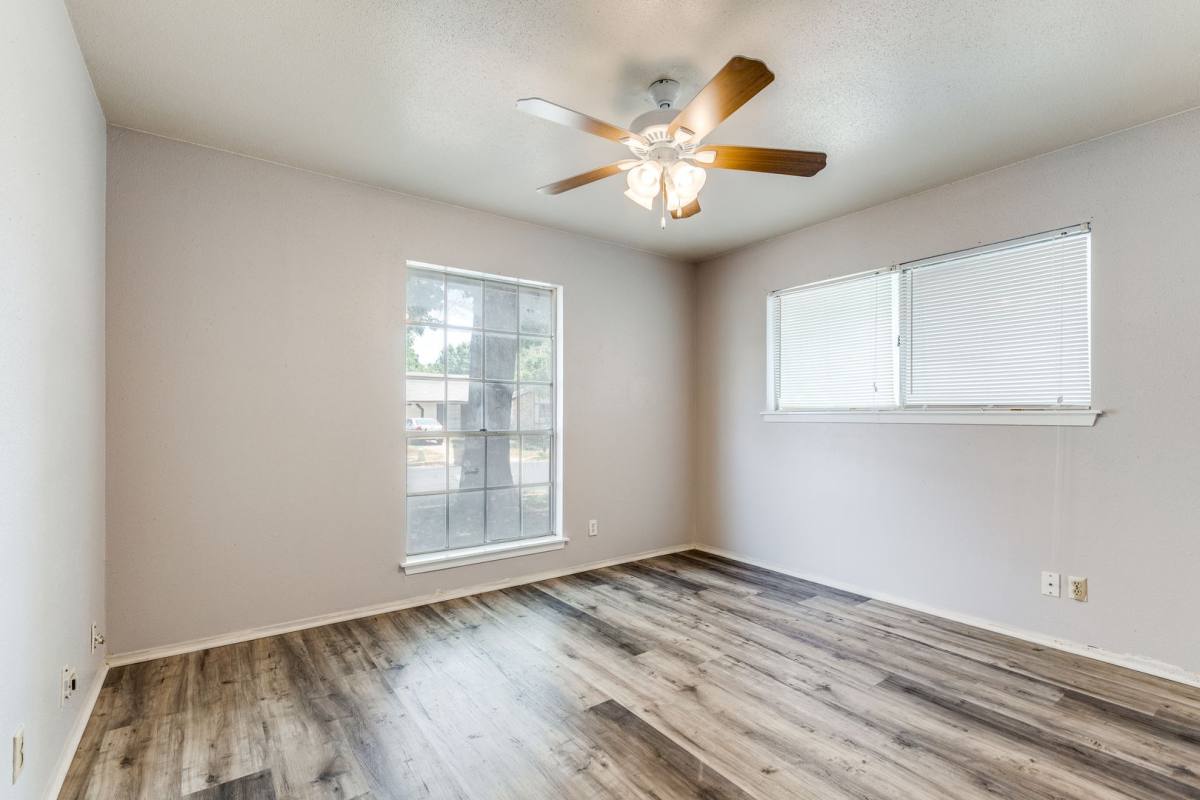 House for rent at 827 Spring Park Dr, San Antonio, TX 78227