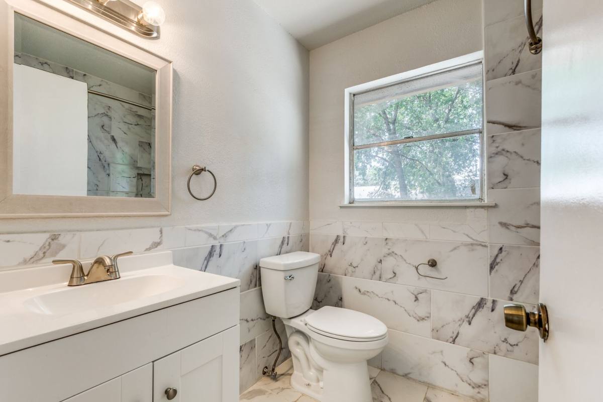 House for rent at 827 Spring Park Dr, San Antonio, TX 78227