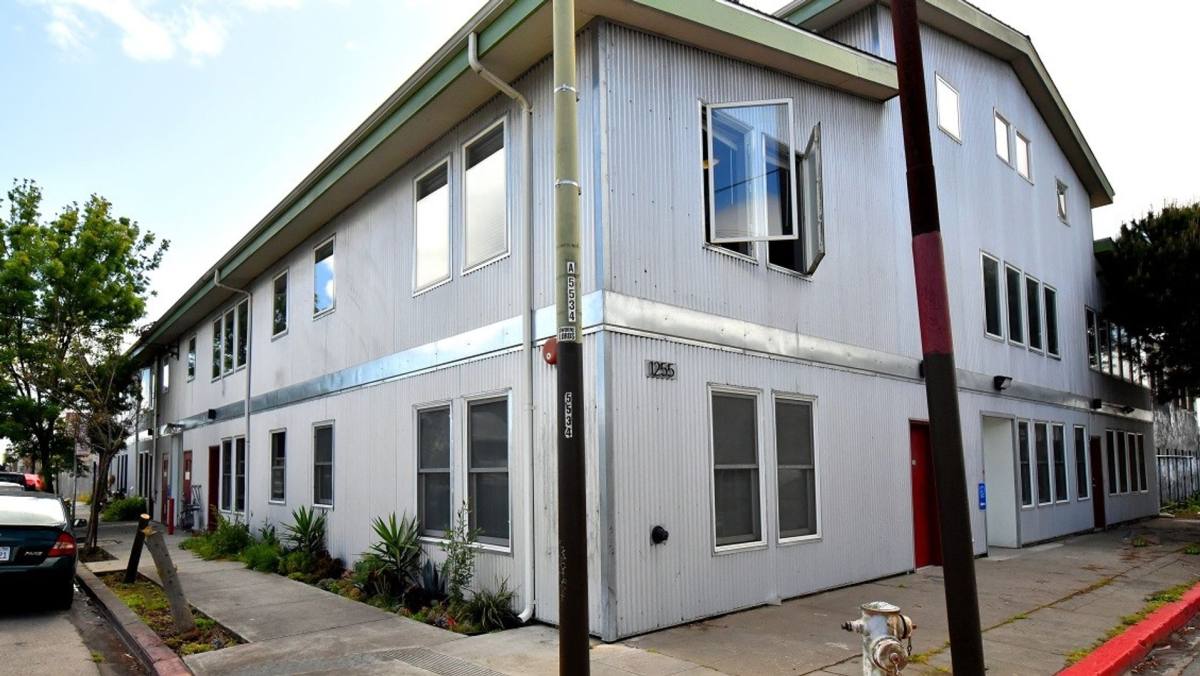 Apartment for rent at 1255 26th St, Oakland, CA 94607