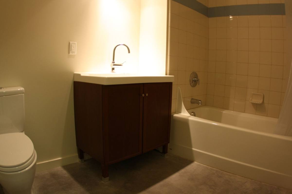Apartment for rent at 1255 26th St, Oakland, CA 94607