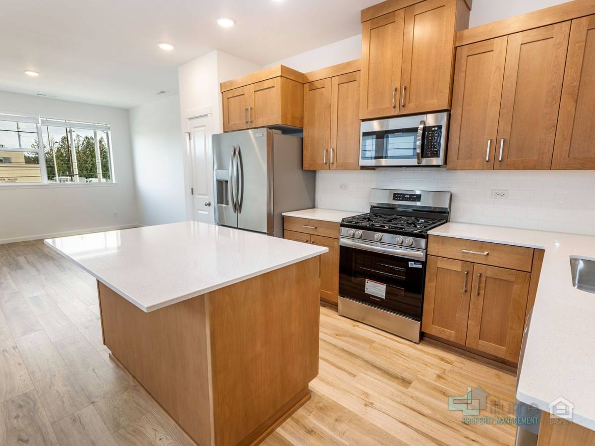 House for rent at 3675 209th Ave, Hillsboro, OR 97123